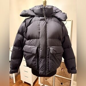 Aritzia’s Super Duper Puff-Gently Used-Like New-Size 1